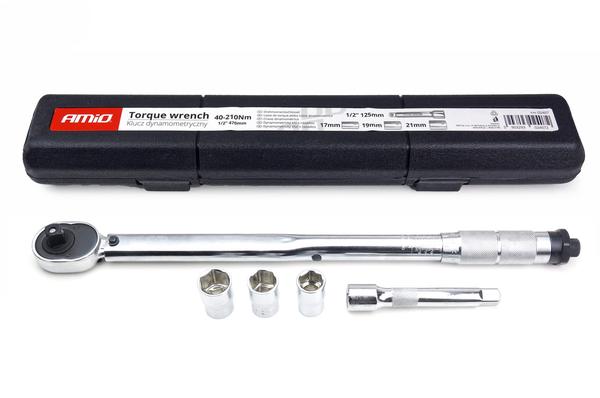 Dinamometriskā atslēga 40–210 Nm ar 17/19/21 mm muciņām